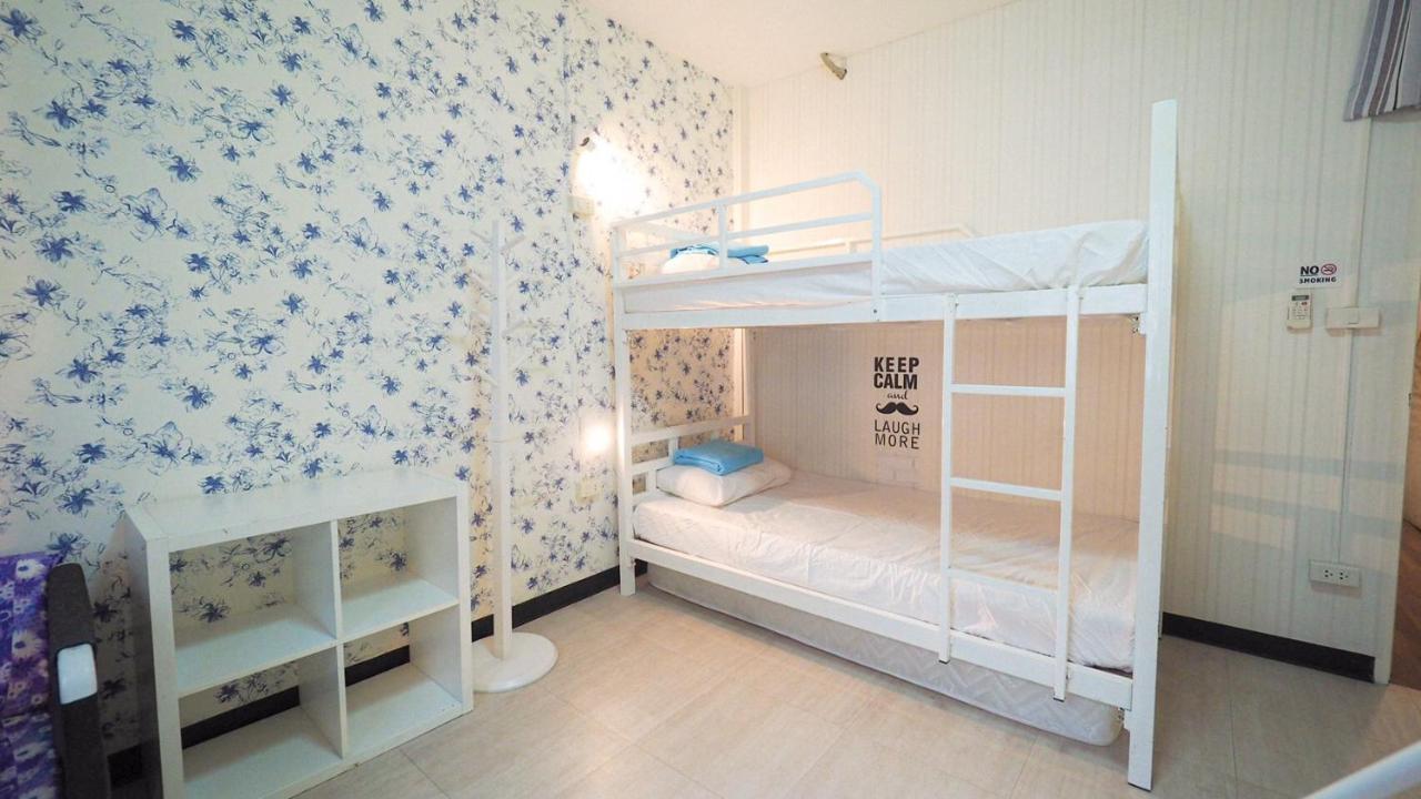 I-Sleep Silom Hostel Бангкок Экстерьер фото