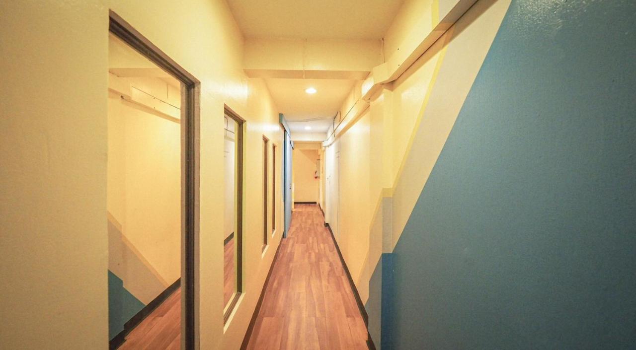 I-Sleep Silom Hostel Бангкок Экстерьер фото