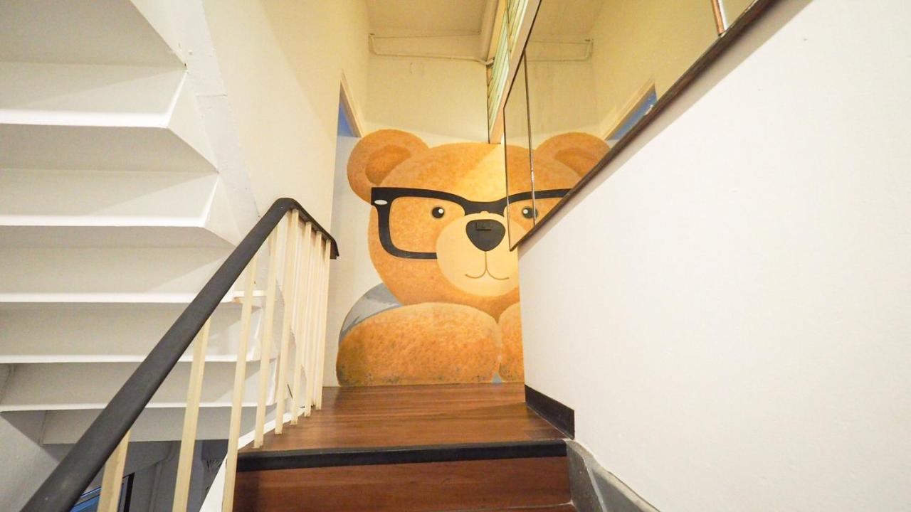 I-Sleep Silom Hostel Бангкок Экстерьер фото