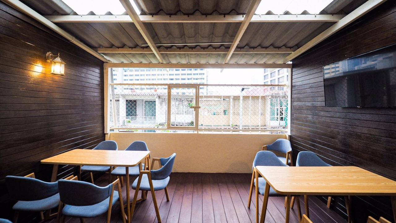 I-Sleep Silom Hostel Бангкок Экстерьер фото