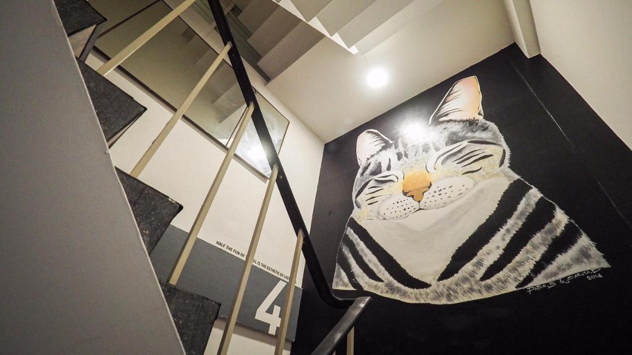 I-Sleep Silom Hostel Бангкок Экстерьер фото