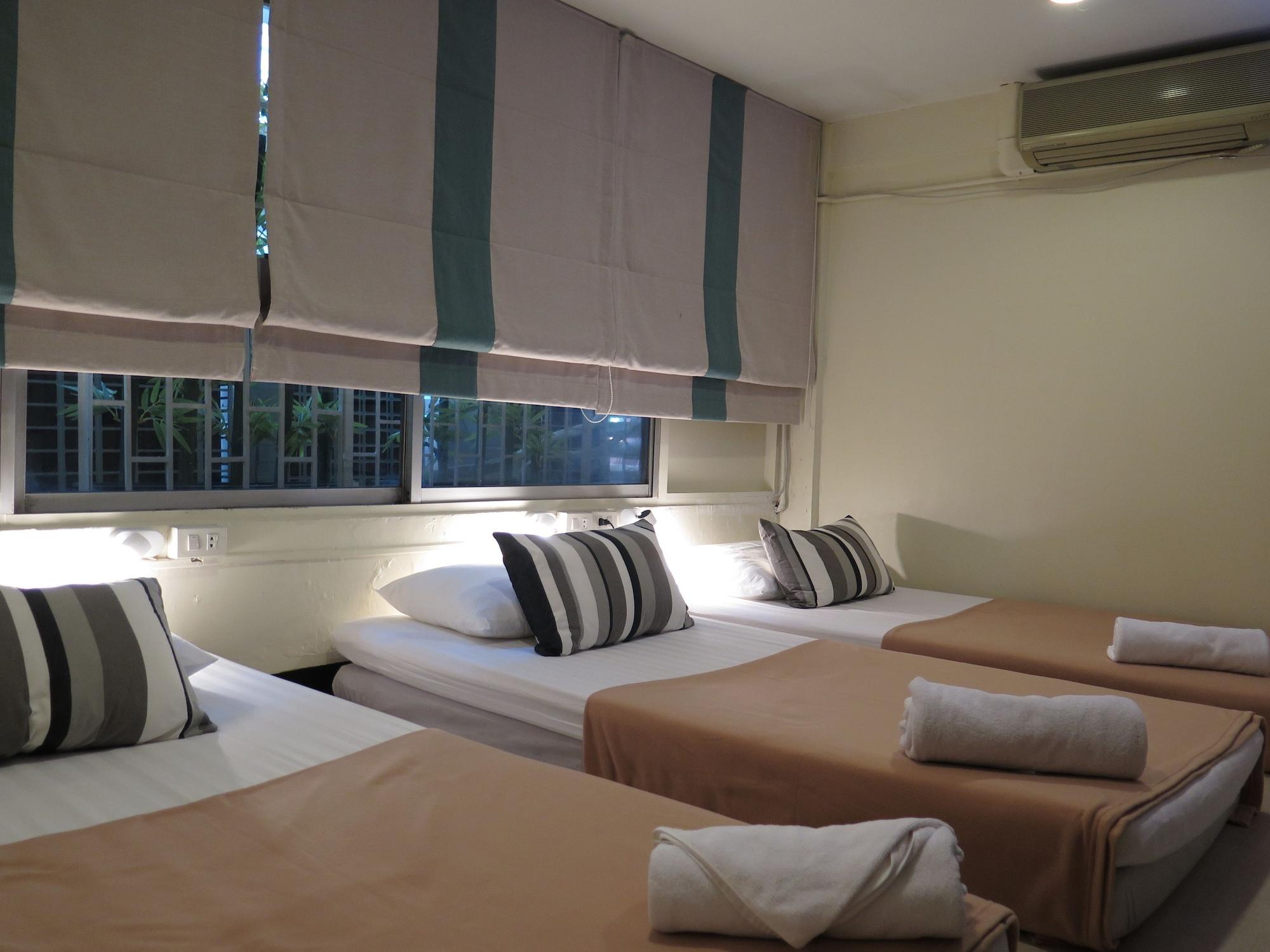 I-Sleep Silom Hostel Бангкок Экстерьер фото